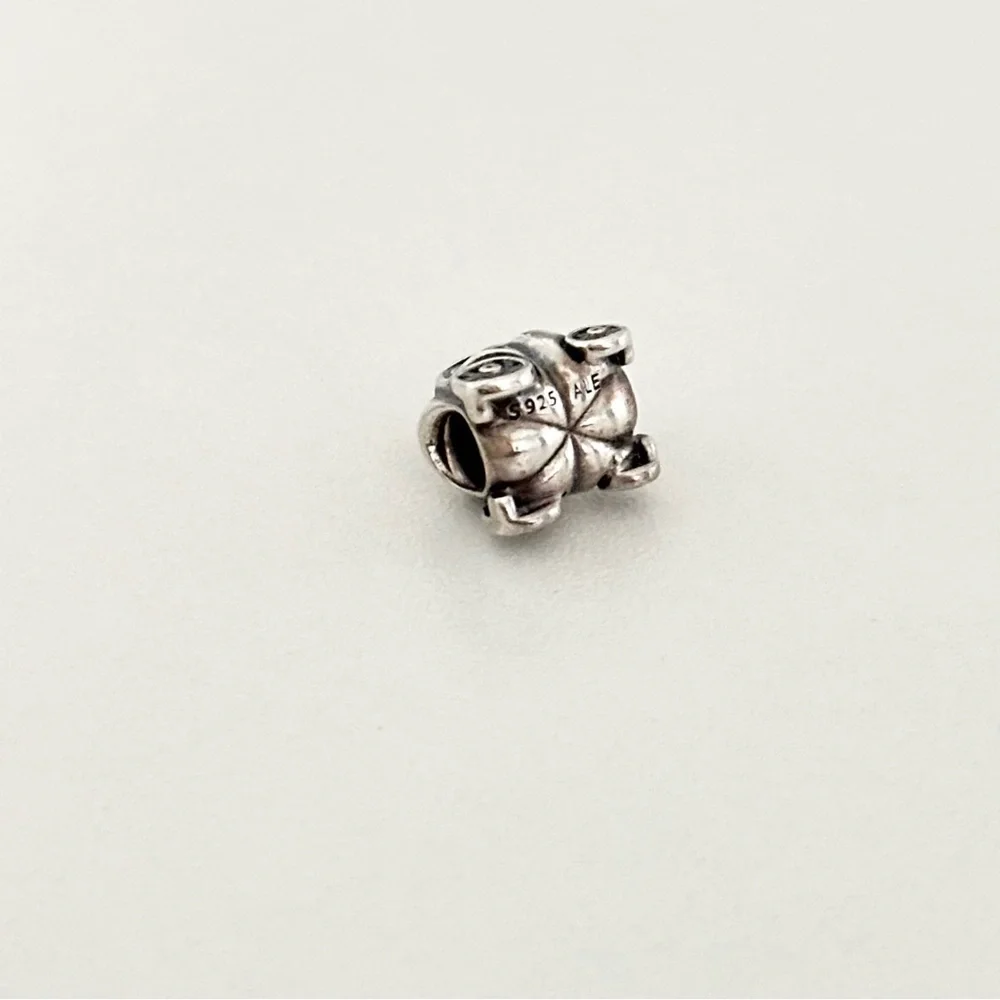 Pandora 925 & 14K Gold Pearl Royal Carriage Rare Retired Bead Charm